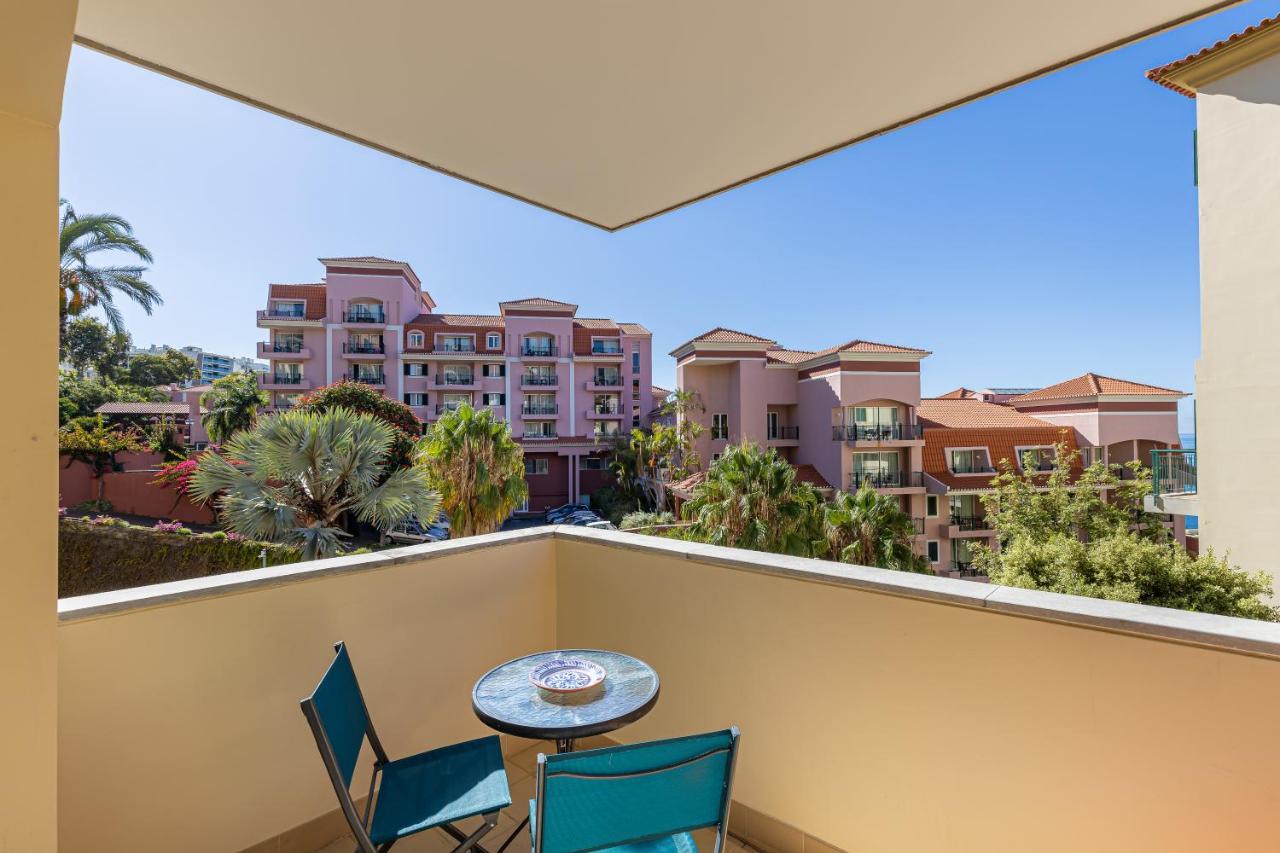 Atlantic Ocean View Apartment Funchal  Zewnętrze zdjęcie